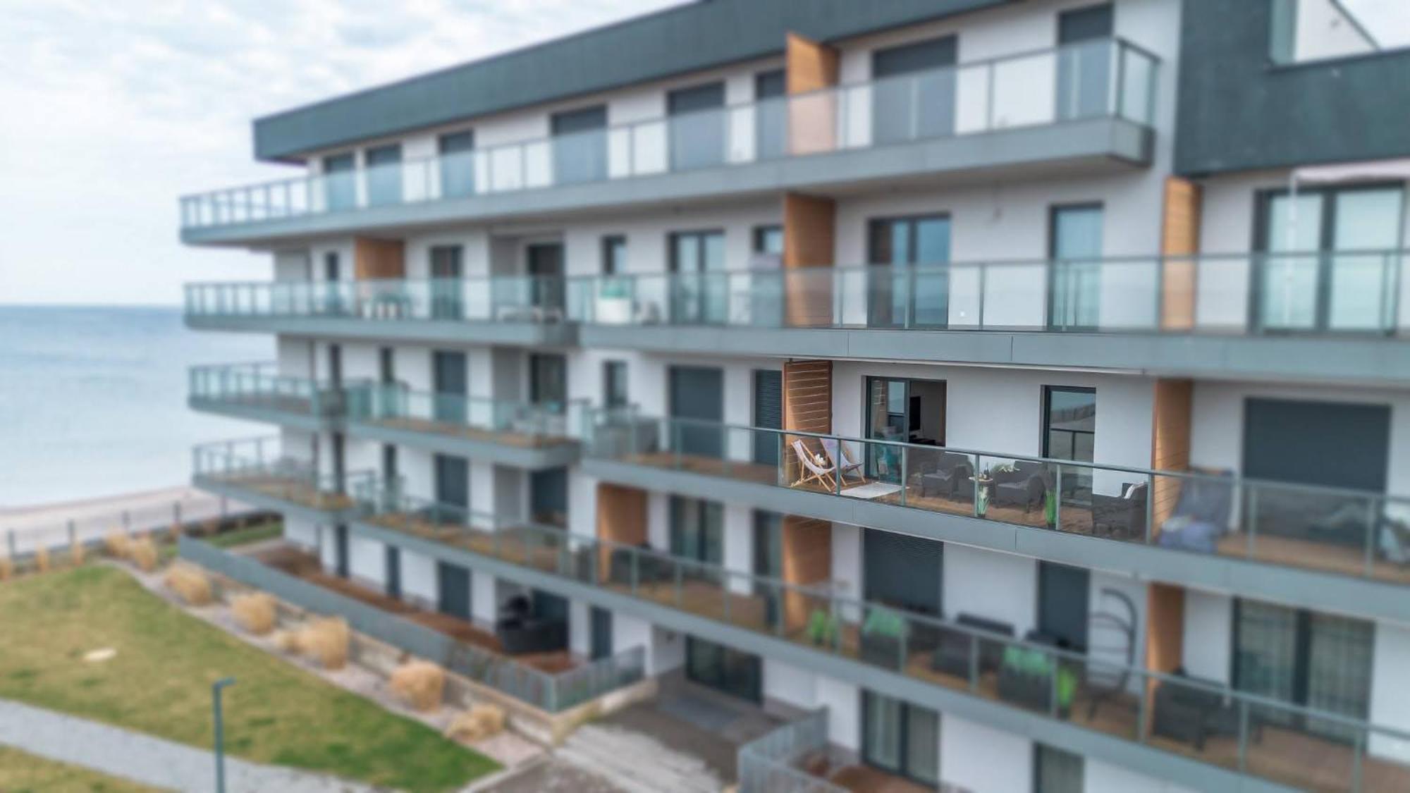 Seaview Plaza Apartment Dziwnow Luaran gambar